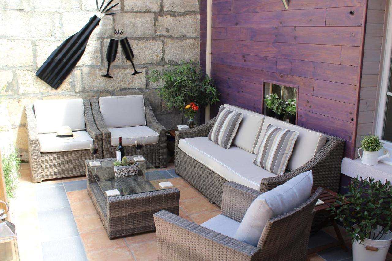 Le Patio Chambres Et Tables D'Hotes La Tour-Blanche Exterior photo